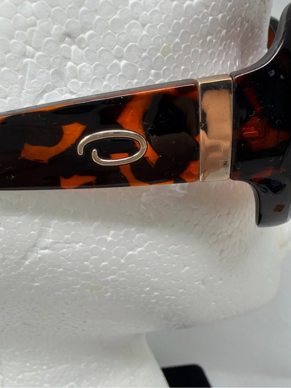 Oscar de la Renta Oversized Tortoiseshell Sunglasses with Brown Gradient Lenses